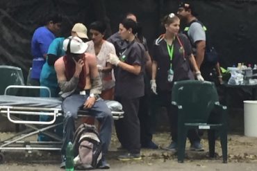 ¡EL COLMO! PNB bombardeó ambulancias de Salud Baruta con paramédicos y manifestantes afectados a bordo