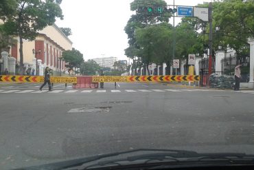 ¿MIEDO? Cerraron acceso al Palacio de Miraflores