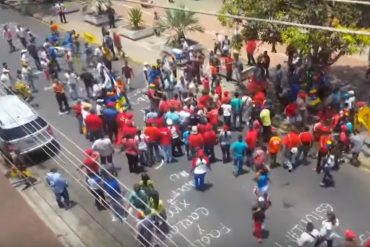 ¡SALVAJES! Oficialistas agreden a manifestantes en plantón en Delta Amacuro (+Video)