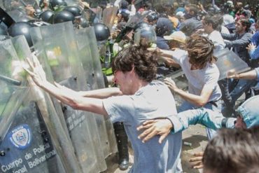 ¡RESTEADOS POR EL PAÍS! 10 imágenes que muestran el coraje y la valentía de los venezolanos ante la represión
