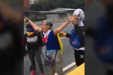 ¡LO ÚLTIMO! Señora se desahoga a gritos en protesta: Maduro, te odio. No te tengo miedo (+Video)