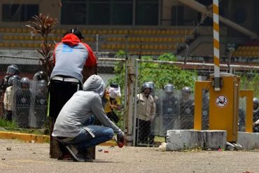 ¡URGENTE! Reportan heridos por perdigones en protestas en las cercanías de la UCAT y la UNET