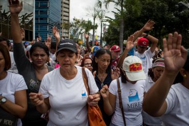 ¡SINTONIZA EN VIVO! Oposición acude a la «Marcha del Silencio» por los caídos en protestas este #22A