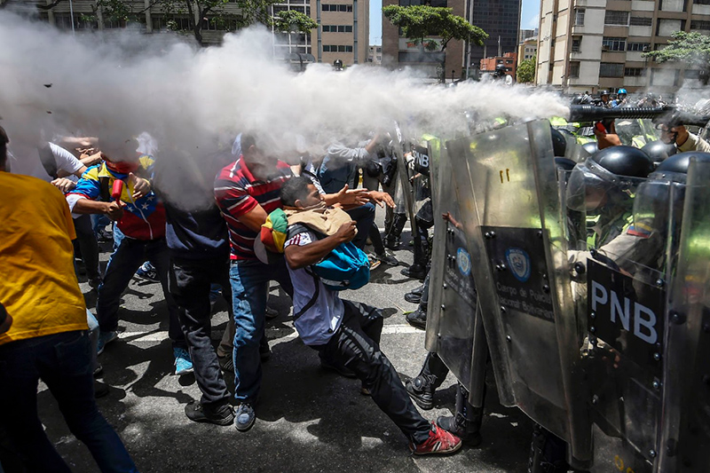 30Mar - Venezuela - Página 7 Protesta-represion-png-golpe-4a