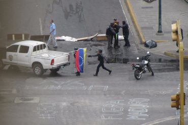 ¡ÚLTIMA HORA! Reprimen a manifestantes en La California, a la altura del C.C. Líder: reportan 2 detenidos (+Fotos +Video)