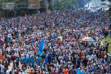 ¡TODOS EN LAS CALLES! Oposición adelanta gran marcha del 1º de Mayo para exigir restitución del orden constitucional