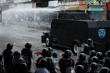 ¡CRECE LA TENSIÓN! Dos estudiantes y un GNB asesinados durante protestas de este #19A