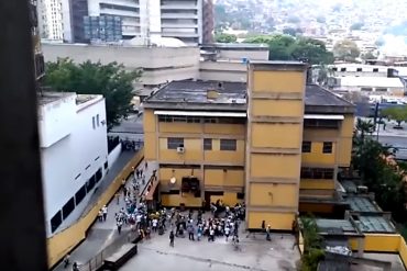 ¡TENSIÓN! Vecinos de San Martín reportaron disparos a la altura del C.C. Los Molinos (+Video)