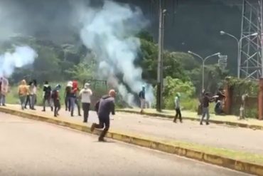 ¡ÚLTIMA HORA! Fuerte enfrentamiento entre GNB y manifestantes en Táchira