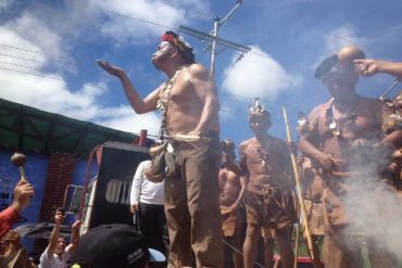 ¡AGÁRRATE, NICO! Guarulla sopla cenizas ancestrales e invoca la “maldición del dabucurí” contra el régimen (+Video)