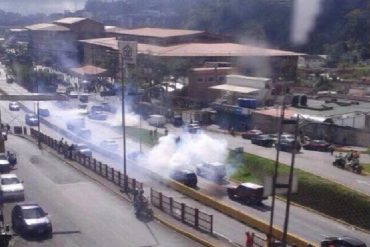 ¡ÚLTIMO MOMENTO! GNB reprime protesta estudiantil en La Rosaleda