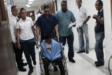 ¡MISERABLES! Niño atacado por la GNB en Maracaibo: «Me golpearon, amarraron y me tiraron una bomba en la espalda»