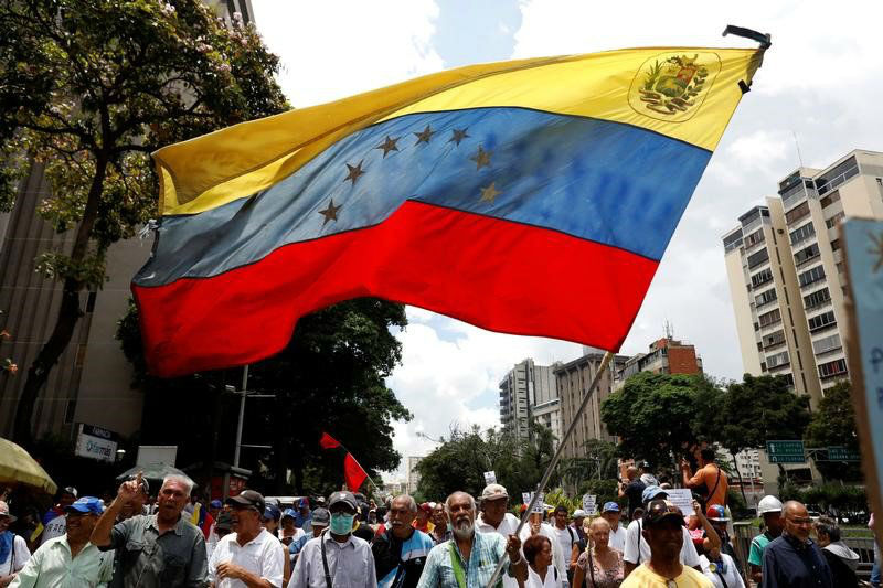 abuelos-ancianos-tercera-edad-jubilados-manifestacion-opositores-protesta-12M-7-02