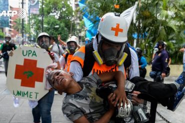 ¡INHUMANO! Niño fue afectado por gases lacrimógenos tras represión en Chacaíto #30M