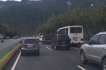 ¡ATENCIÓN! GNB cierra acceso a Caracas desde La Guaira (Tuits)
