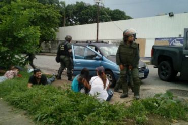 ¡LO ÚLTIMO! Más de 30 jóvenes detenidos por la GNB en el Distribuidor El Trigal #10May (+Fotos)