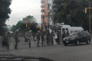 ¡SE SIENTE EL MIEDO! Militarizados alrededores del TSJ por marcha opositora (+Fotos)