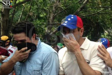 ¡ENTÉRATE! Capriles resultó afectado por brutal represión con bombas lacrimógenas en la Cota Mil