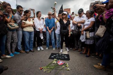 ¡GRAN TRISTEZA! 10 fotos que muestran el profundo dolor durante homenaje a Miguel Castillo