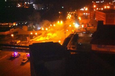 ¡LO ÚLTIMO! Otra noche de tensión y represión en Montaña Alta: Gases contra apartamentos y clínica (+Videos)