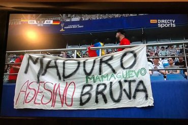 ¡CON CARIÑO PARA NICO! «Maduro asesino», la pancarta que se vio en Mundial Sub 20 de Corea del Sur