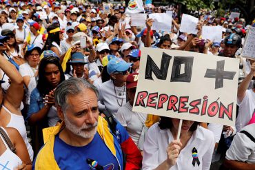 ¡SINTONIZA EN VIVO! Oposición marcha hasta la sede de la cancillería este #31M (Pendiente, Delcy Eloína)