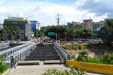 ¡LO ÚLTIMO! Manifestantes cruzaron por puentes desarmados de las Mercedes para huir de la represión