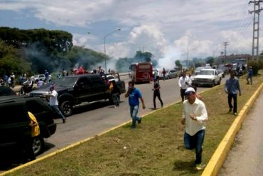 ¡URGENTE! Reprimieron a manifestantes en la Autopista Regional del Centro: reportan varios heridos (+Video)