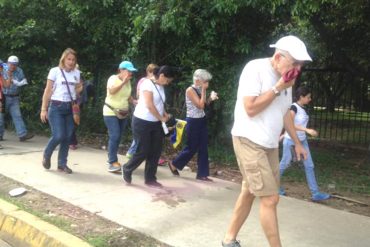 ¡LO ÚLTIMO! PoliCarabobo y GNB reprimen a manifestantes que realizaban plantón en El Trigal