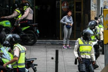 ¡QUÉ ABUSO! Mujer robada por la PNB confesó que le tocaron sus genitales para quitarle el celular