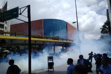 ¡ATENCIÓN! PNB reprime brutalmente a manifestantes en La Candelaria este #26Jun (+Videos)