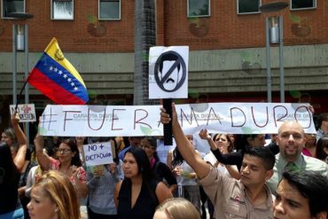 ¡LO ÚLTIMO! Estudiantes y trabajadores protestaron en Boleíta contra la Constituyente