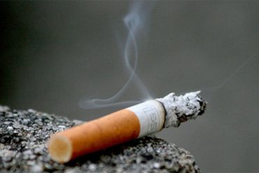 Prendió a su compañero en candela por haberle arrojado una colilla de cigarro: sufrió quemaduras en el 63 % de su cuerpo (+Detalles)