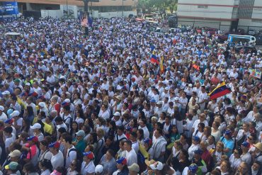 ¡FUERZA Y FE! Venezuela se rinde a los pies de la Divina Pastora en procesión inédita (+Fotos)