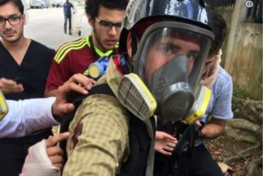 ¡ATENCIÓN! Herido fotógrafo durante represión en el Distribuidor Metropolitano