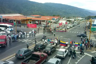 ¡ÚLTIMA HORA! Murió un funcionario de Polimérida durante protesta en Pie del Llano, Mérida