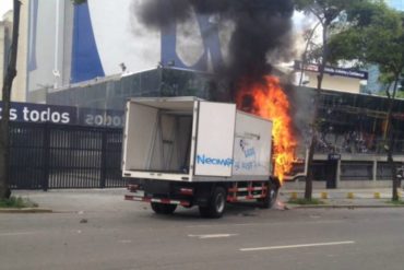 ¡ENTÉRATE! Quemaron un camión en El Rosal #22Jun (+Fotos)