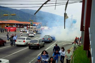 ¡ÚLTIMA HORA! Reportan heridos por represión de Polimérida en Pie del Llano