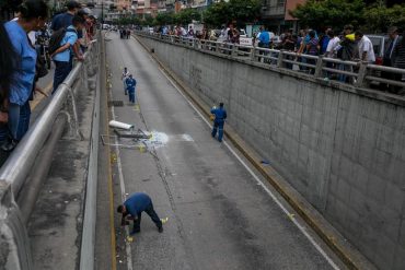 ¡ENTÉRATE! Funcionarios de la Fiscalía inspeccionaron lugar donde cayó muerto Neomar Lander (+Fotos)