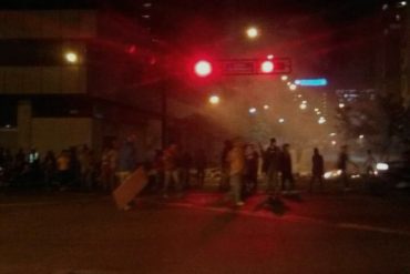 ¡LO ÚLTIMO! Manifestantes trancaron varias calles en Chacao