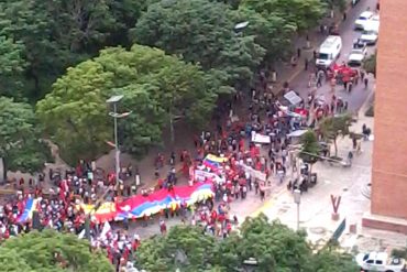 ¡SE QUEDARON SIN GENTE! Así se vio la pírrica concentración chavista en Caracas #10Jun (Video)