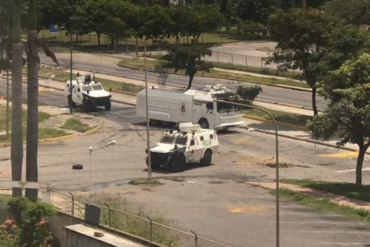 ¡LA CALLE NO CALLA! Habitantes de Barquisimeto realizaron trancazos para activar «hora cero» y GNB los reprimió