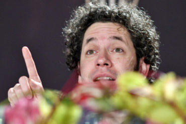 ¡ORGULLO NACIONAL! Gustavo Dudamel se alzó como uno de los ganadores en los Grammy 2022