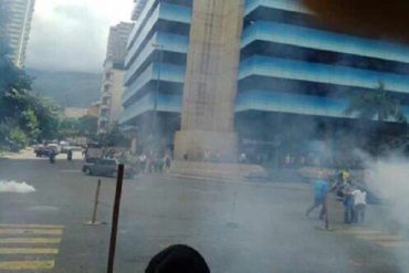 ¡LO ÚLTIMO! Reportan represión en La Candelaria este #26Jul (+Videos)