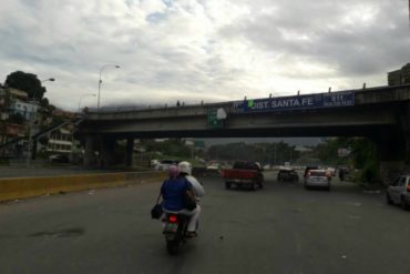 ¡ÚLTIMA HORA! Cerrada la autopista Prados del Este a la altura de Santa Fe #31Jul