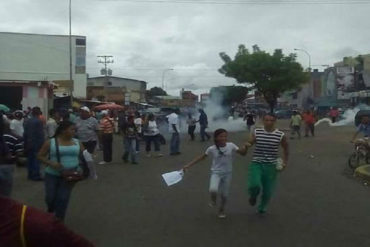 ¡ATENCIÓN! GNB reprimió a manifestantes que repartían panfletos contra la Constituyente en Apure