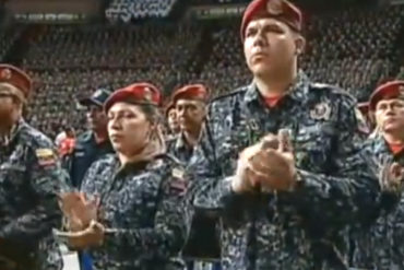 ¡DISFRAZADOS! Ahora los represores de la PNB usarán boina roja rojita como parte del uniforme (+Video)