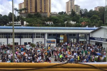 ¡IMPRESIONANTE! El mar de pueblo que salió al #Plebiscito16J en San Antonio de los Altos (+Foto)