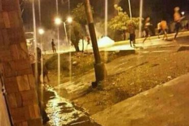 ¡CAOS TOTAL! Reportaron protestas, intentos de saqueo y represión en Cumaná este #25Jul