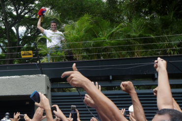 ¡ENTÉRENSE! HRW considera salida de prisión de López “signo” del impacto de las protestas contra Maduro